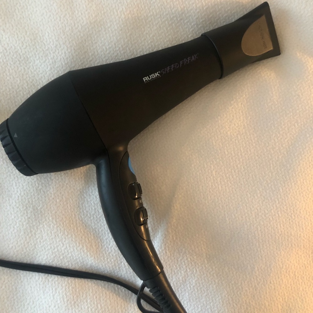 Rusk 2000 watt ceramic/ tourmaline blow dryer